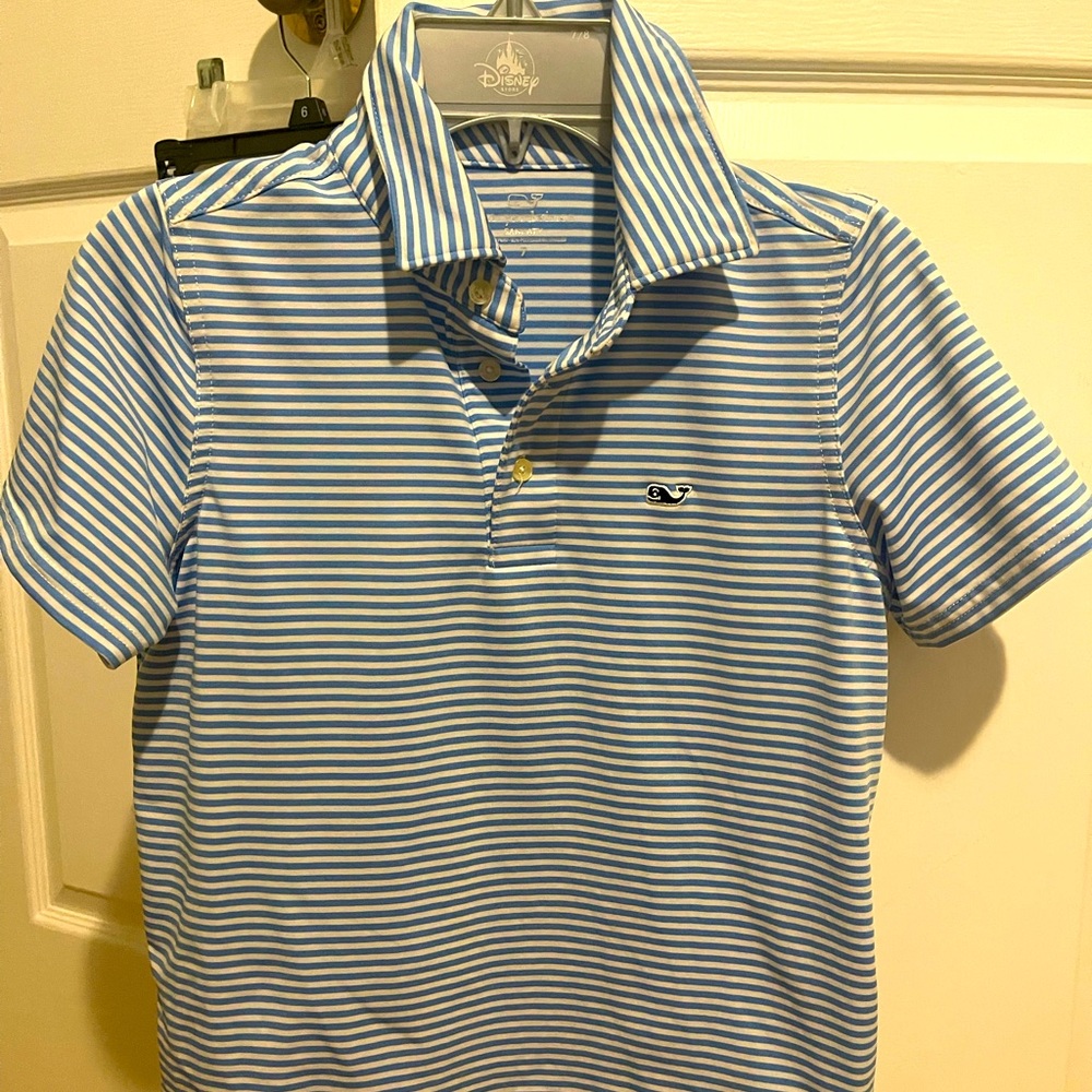 Boys size 7 vineyard vines polo.